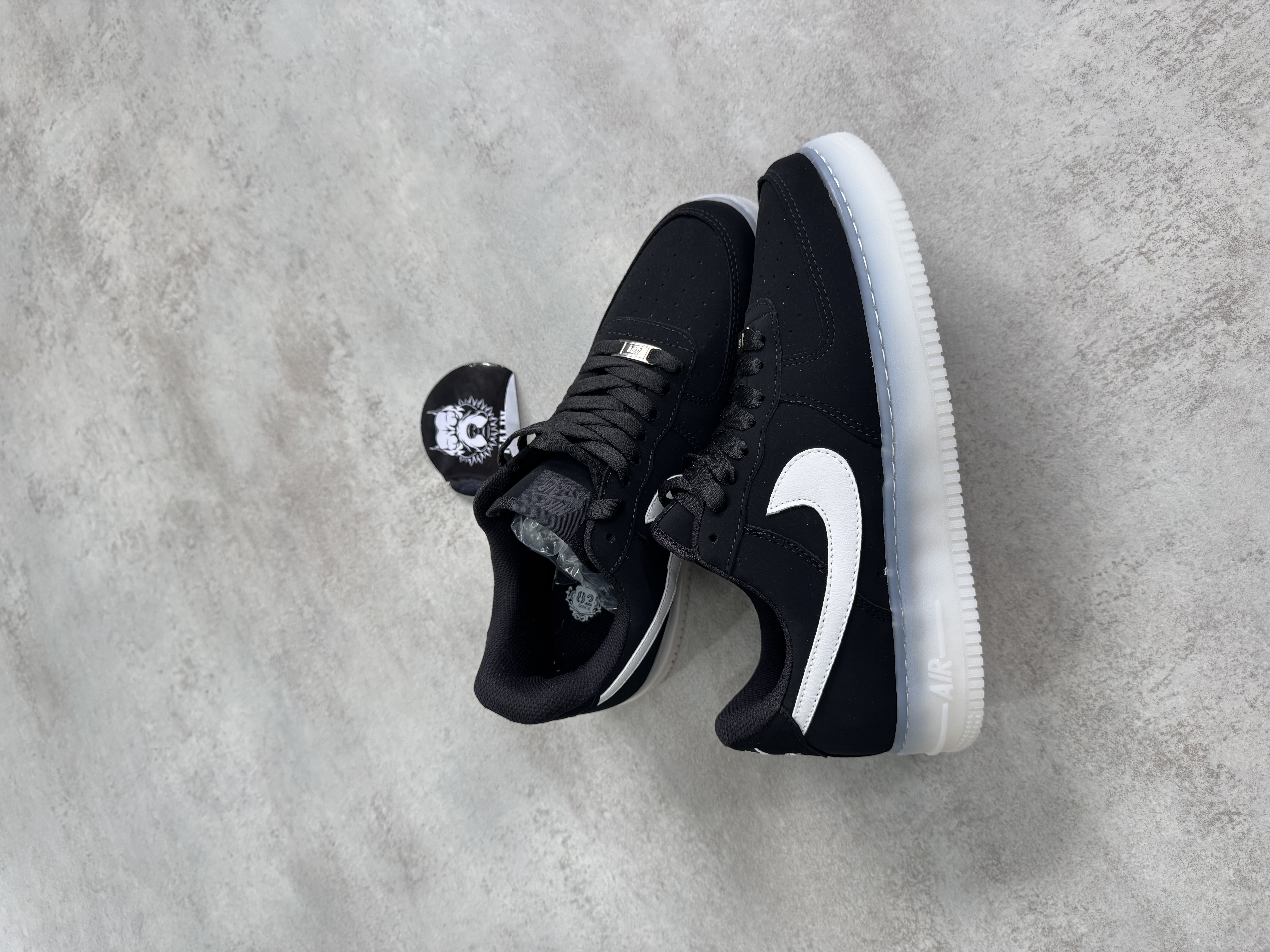 Nk Air force 1 Trama